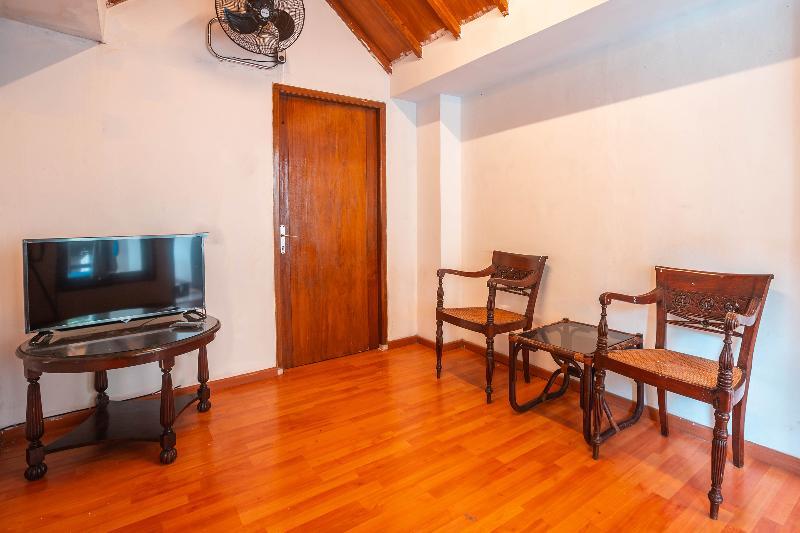 Oyo 146 Menteng Residence Jakarta Ngoại thất bức ảnh